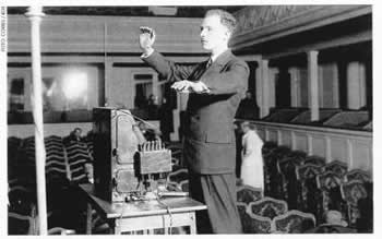 Lev Thermen am Theremin